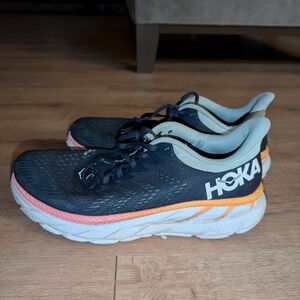 HOKA CLIFTON 7